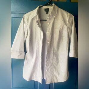 Worthington fitting button shirt